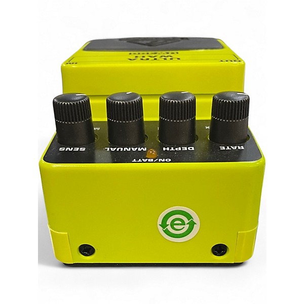 Used Behringer UW300 ULTRA WAH Effect Pedal