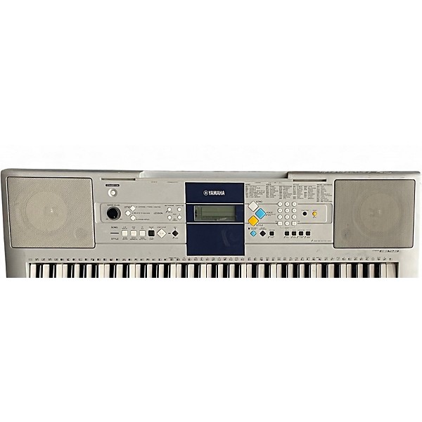 Used 2009 Yamaha PSRE323 Keyboard Workstation
