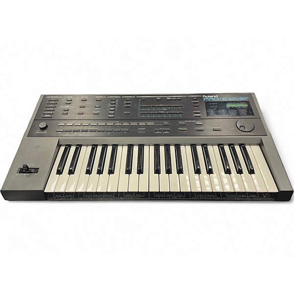 Used Roland PRO-E INTELLIGENT ARRANGER Arranger Keyboard