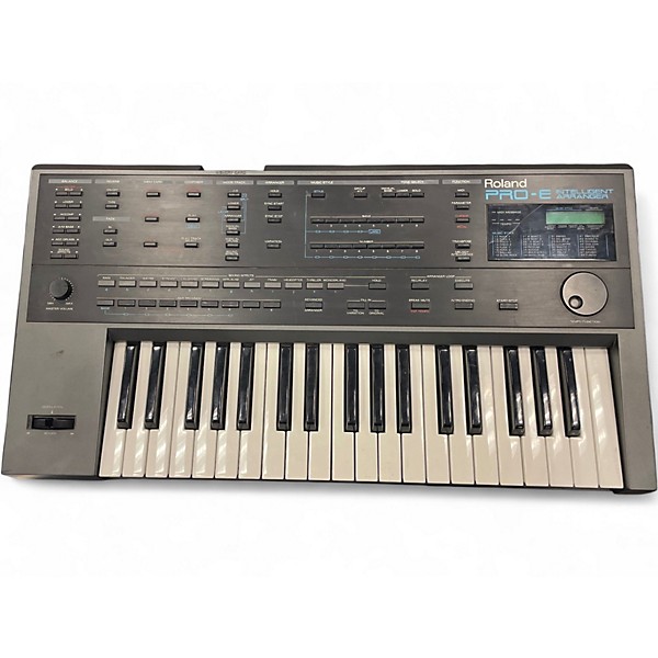 Used Roland PRO-E INTELLIGENT ARRANGER Arranger Keyboard