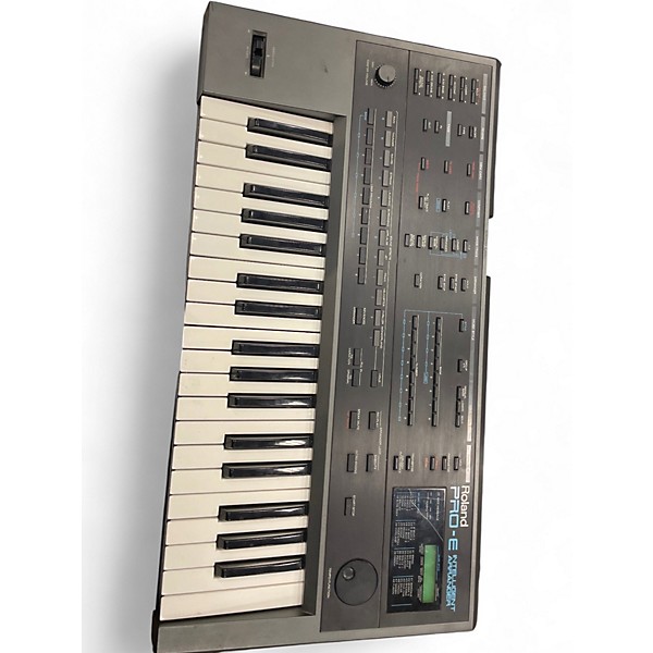 Used Roland PRO-E INTELLIGENT ARRANGER Arranger Keyboard