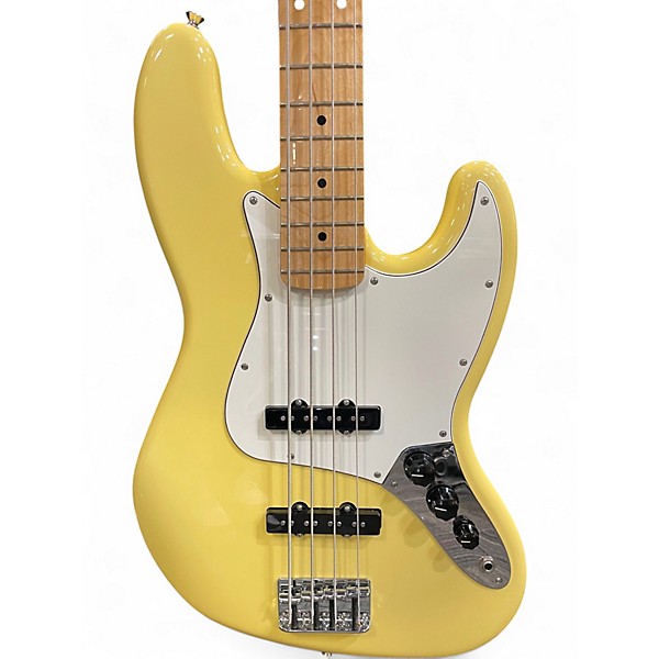 Used 2022 Fender Player Jazz Bass Buttercream Electric Bass Guitar