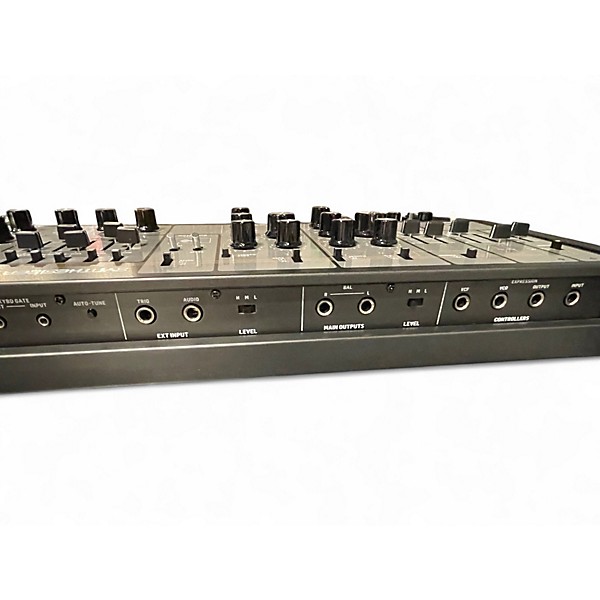 Used Behringer MS5 Synthesizer