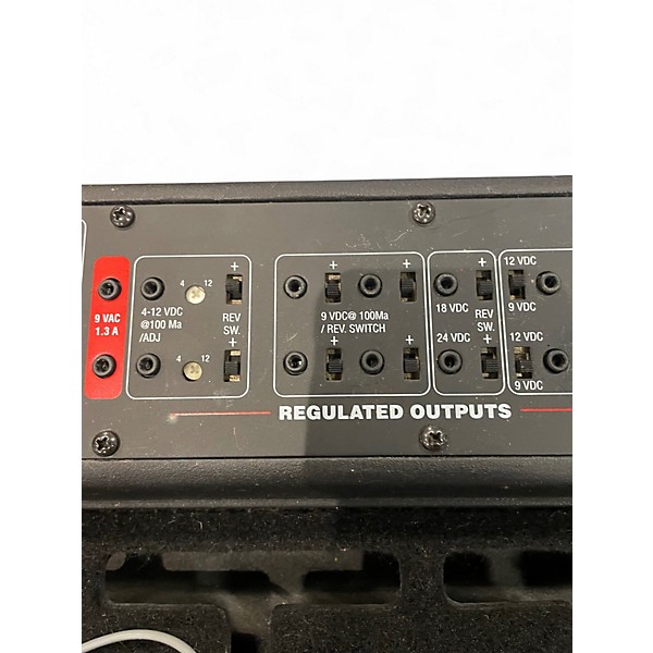 Used SKB STAGEFIVE Pedal Board