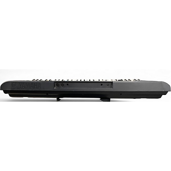 Used Yamaha PSR-E223 Portable Keyboard