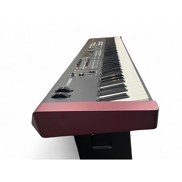 Used Yamaha MOXF8 88 Key Keyboard Workstation