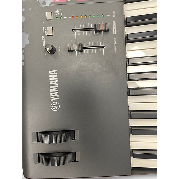Used Yamaha MOXF8 88 Key Keyboard Workstation