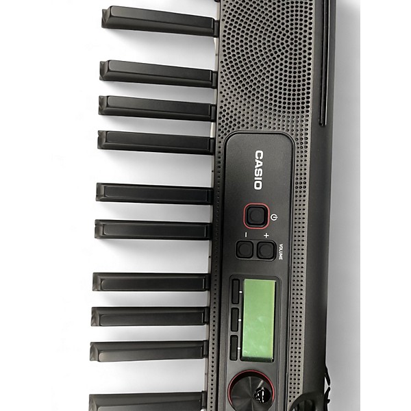 Used Casio casiotone ct 200 Portable Keyboard