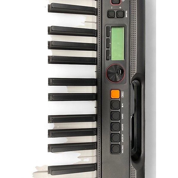 Used Casio casiotone ct 200 Portable Keyboard