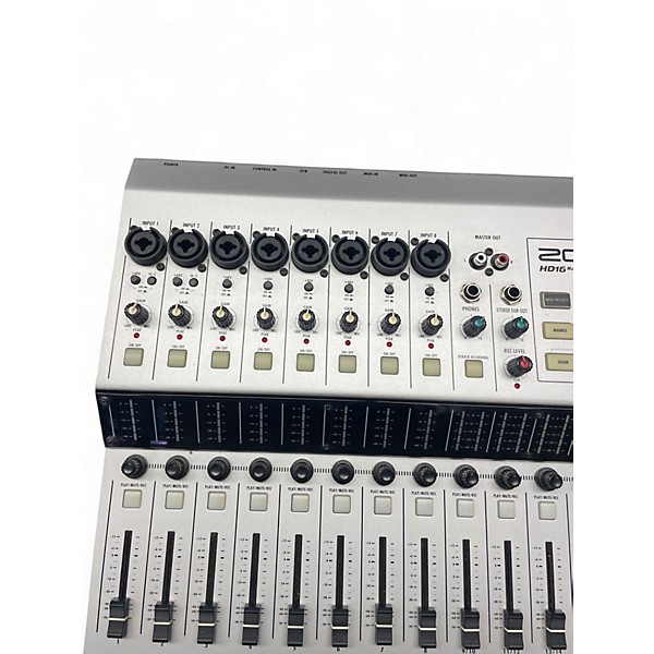 Used Zoom HD16