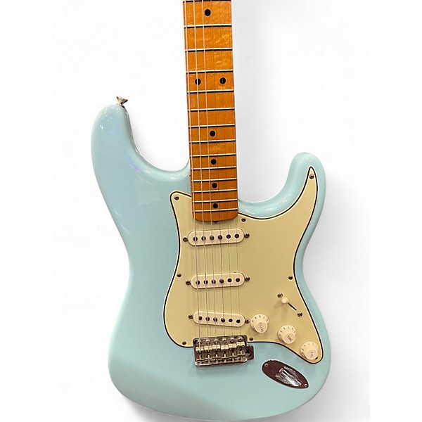 Used Fender Classic Series 1950S Stratocaster Daphne Blue Solid Body Electric Guitar
