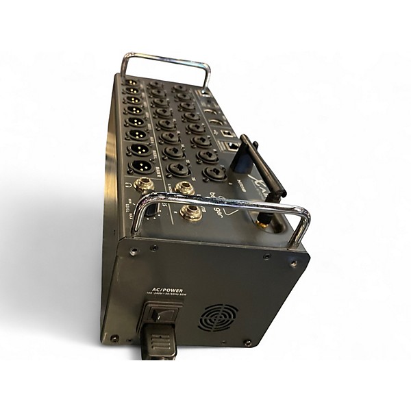 Used Behringer xr18 Digital Mixer