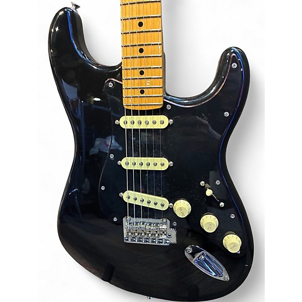 Used Fender Player II Stratocaster black Solid Body Electric Guitar