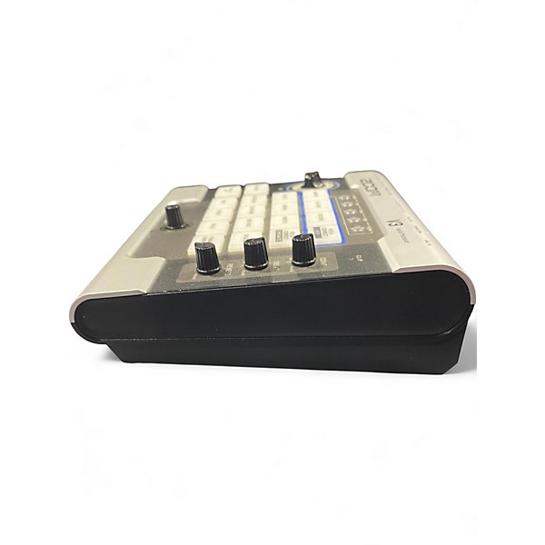 Used Zoom V3 Vocal Processor Multi Effects Processor