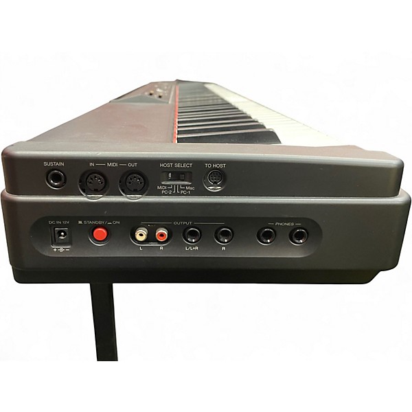 Used Yamaha P90 Portable Keyboard