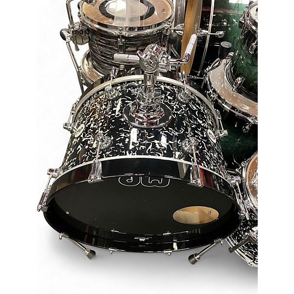 Used DW 4 Piece Design Series Frequent Flyer Black Lightning Drum Kit