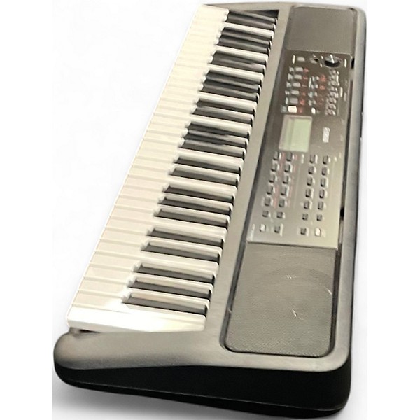 Used Yamaha PSR-E383 Digital Piano