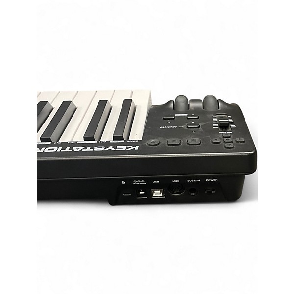 Used M-Audio Keystation 61 mk3 MIDI Controller