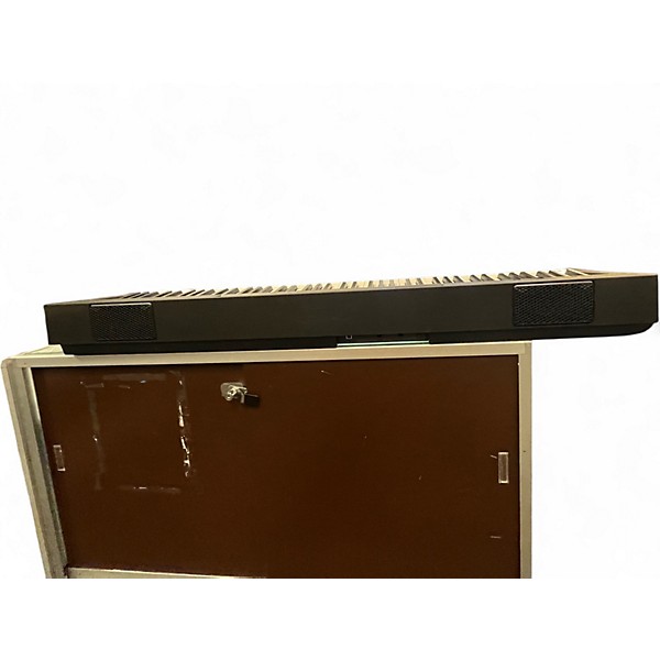 Used Yamaha P143 Digital Piano