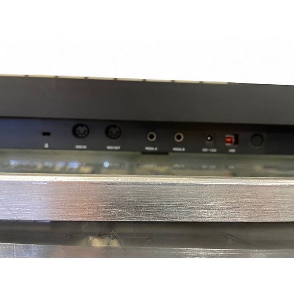 Used Native Instruments Komplete Kontrol S49 MIDI Controller