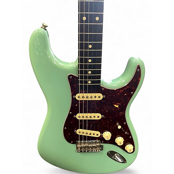 Used 2015 Fender FSR Classic Player 60's Stratocaster Cerulean Blue Solid Body Electric Guitar