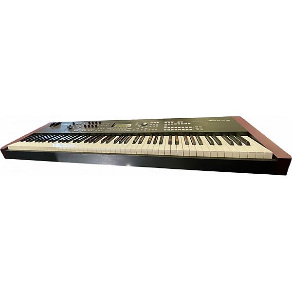 Used Yamaha MOXF8 88 Key Keyboard Workstation