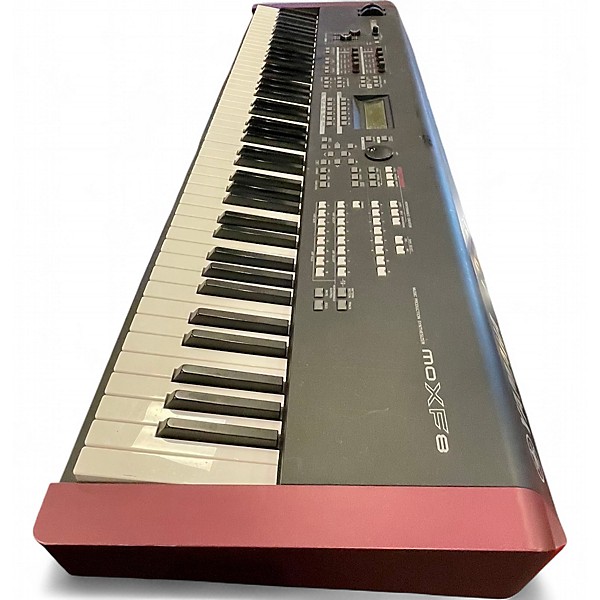 Used Yamaha MOXF8 88 Key Keyboard Workstation