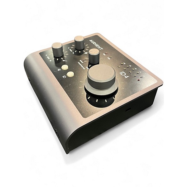 Used Audient ID4 MKII DESKTOP 2X2 Audio Interface