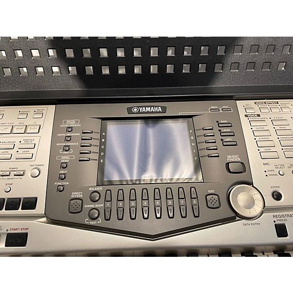 Used Yamaha PSR 2000 61 Key Portable Keyboard