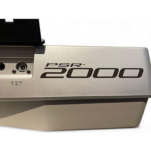 Used Yamaha PSR 2000 61 Key Portable Keyboard