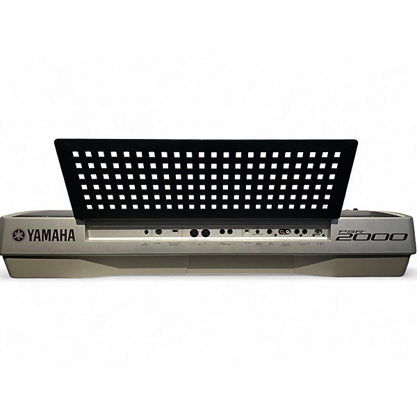 Used Yamaha PSR 2000 61 Key Portable Keyboard