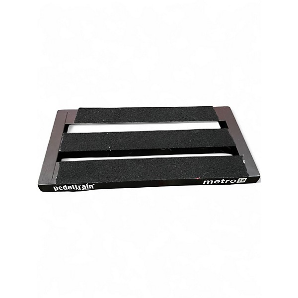 Used Pedaltrain Metro 16 Pedal Board
