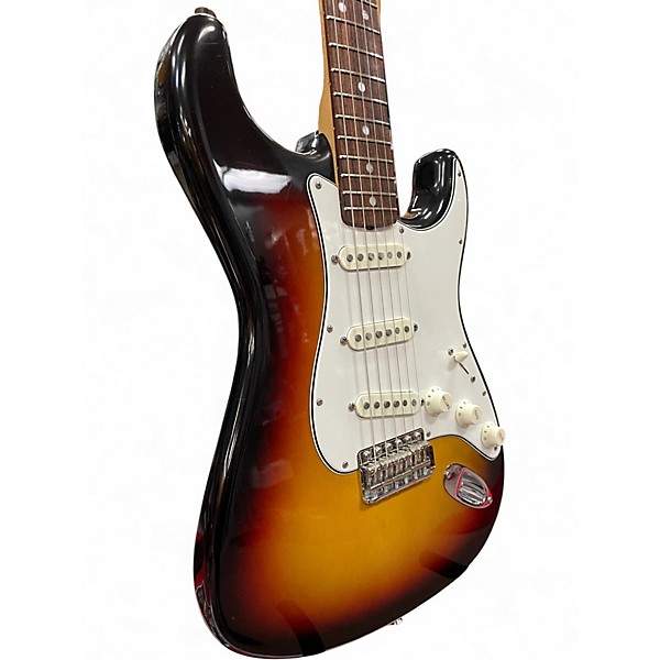 Used 2023 Fender American Vintage 1965 Stratocaster 3 Tone Sunburst Solid Body Electric Guitar