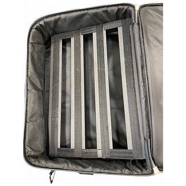 Used Pedaltrain classic junior Pedal Board