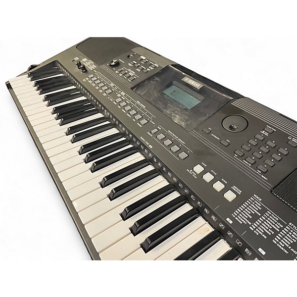 Used Yamaha PSRE463 61 key Portable Keyboard