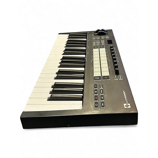 Used Novation LAUNCHKEY 37