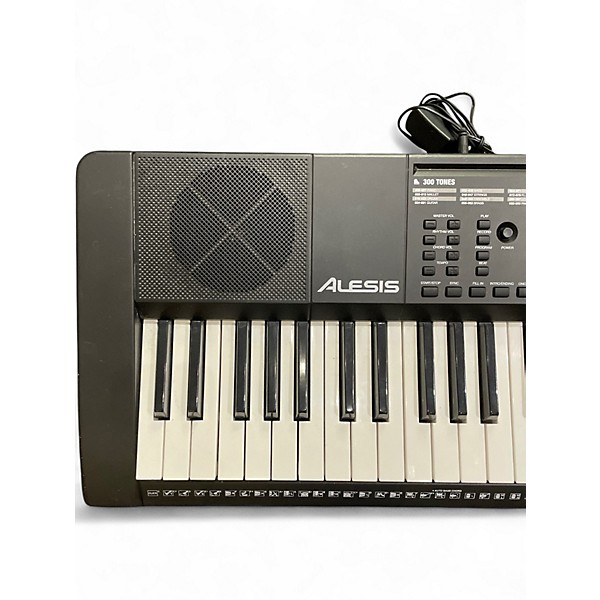 Used Alesis Melody61 Digital Piano