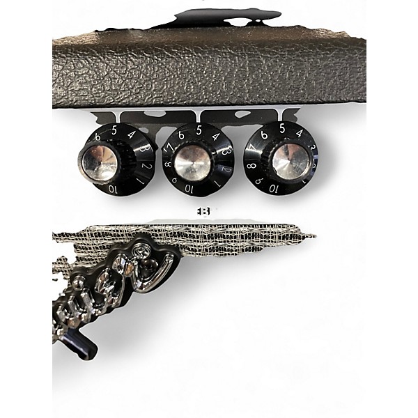 Used Squier Frontman 10 Guitar Combo Amp