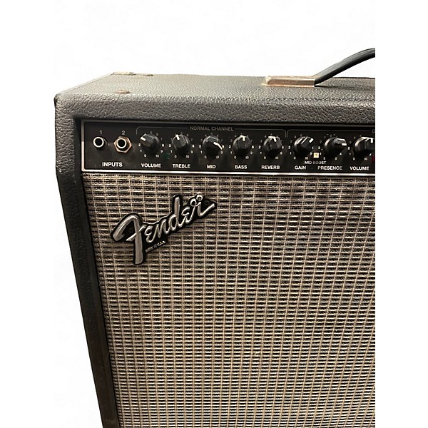 Used Fender Ultimate Chorus Guitar Combo Amp