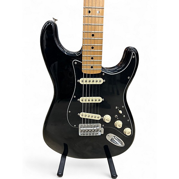 Used 2018 Fender SPECIAL EDITION STANDARD STRATOCASTER Black Solid Body Electric Guitar