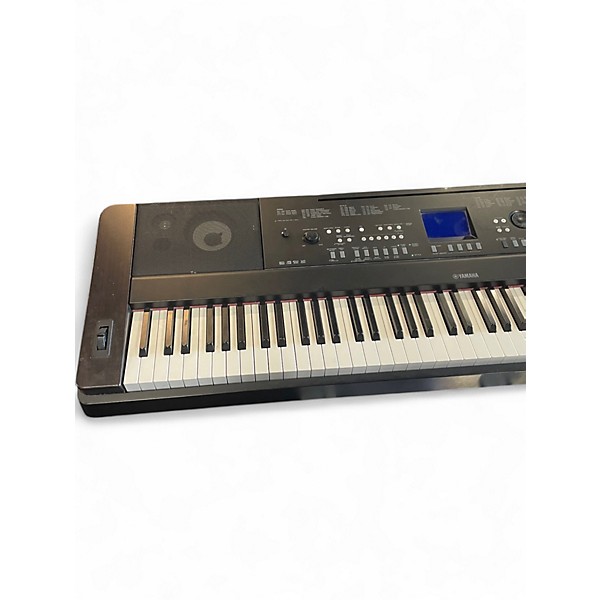 Used Yamaha DGX650 88 Key Portable Keyboard