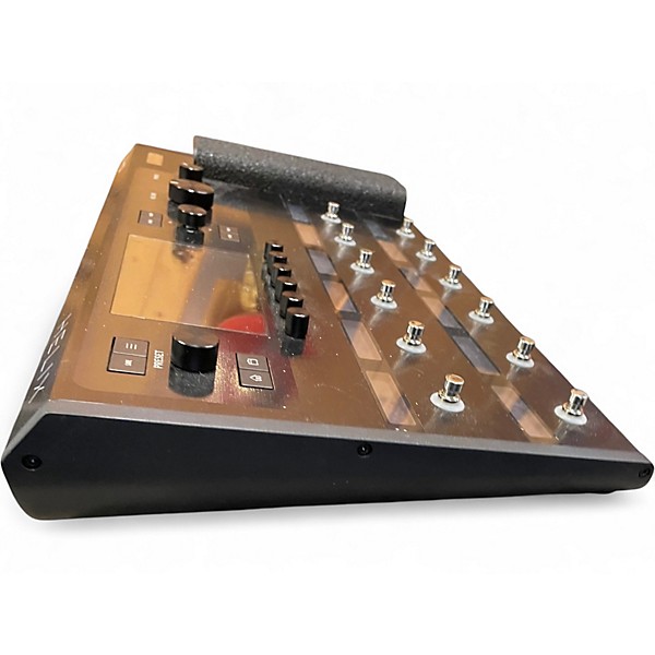 Used Line 6 Helix Effect Processor