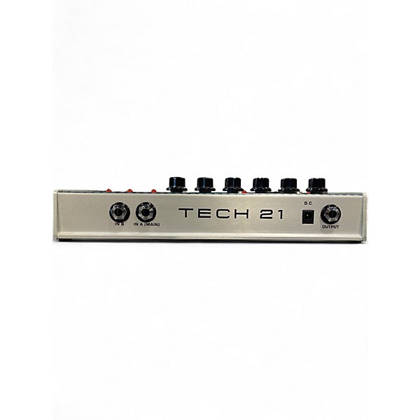 Used Tech 21 VT BASS DELUXE Bass Effect Pedal