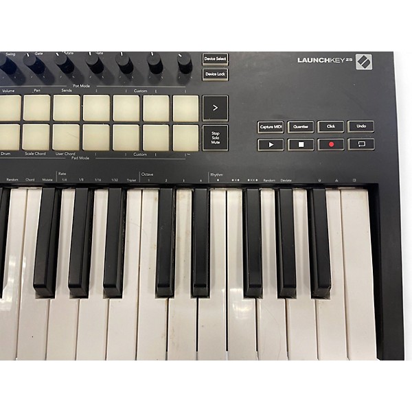 Used Novation Launchkey 25 Key MIDI Controller