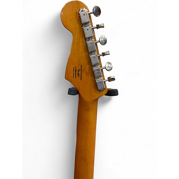 Used Squier Classic Vibe 1960S Stratocaster Candy Apple Red Solid Body Electric Guitar