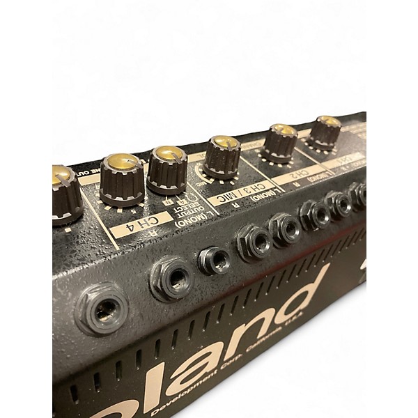 Used Roland KC500 1x15 150W Keyboard Amp