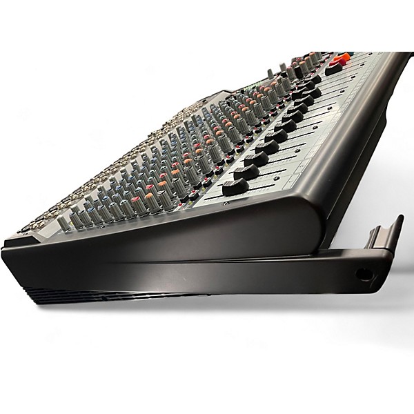 Used Behringer Europower PMP6000 Powered Mixer