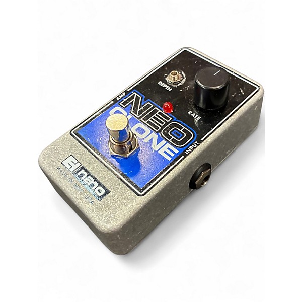 Used Electro-Harmonix Neo Clone Analog Chorus Effect Pedal