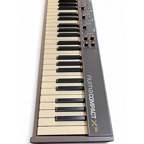 Used Studiologic numa compact x se