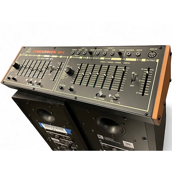 Used Behringer SYNCUSSION SY1 Synthesizer